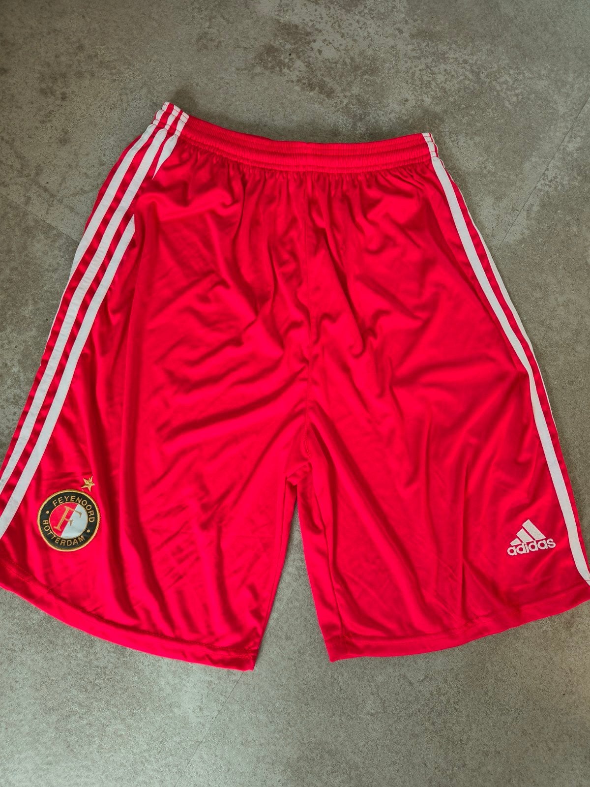 Feyenoord korte broek nieuw, Kleding | Heren, Ophalen of Verzenden, Nieuw, Maat 56/58 (XL), Voetbal