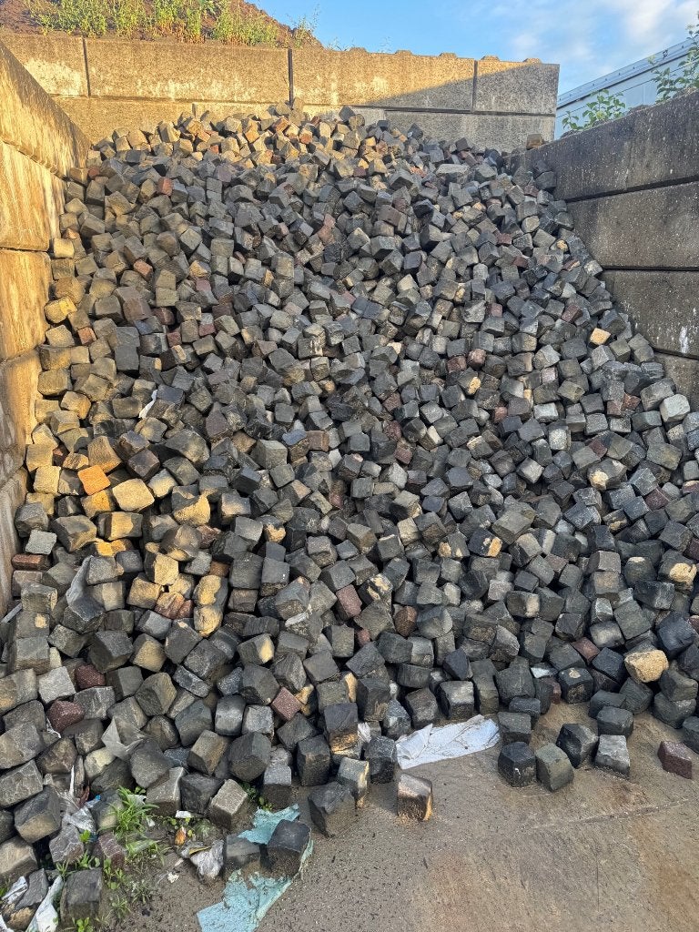 Kinderkop Basalt Gres Gebruikt 8x10 cm – Natuursteen, Ophalen, Overige typen, Zo goed als nieuw, Natuursteen