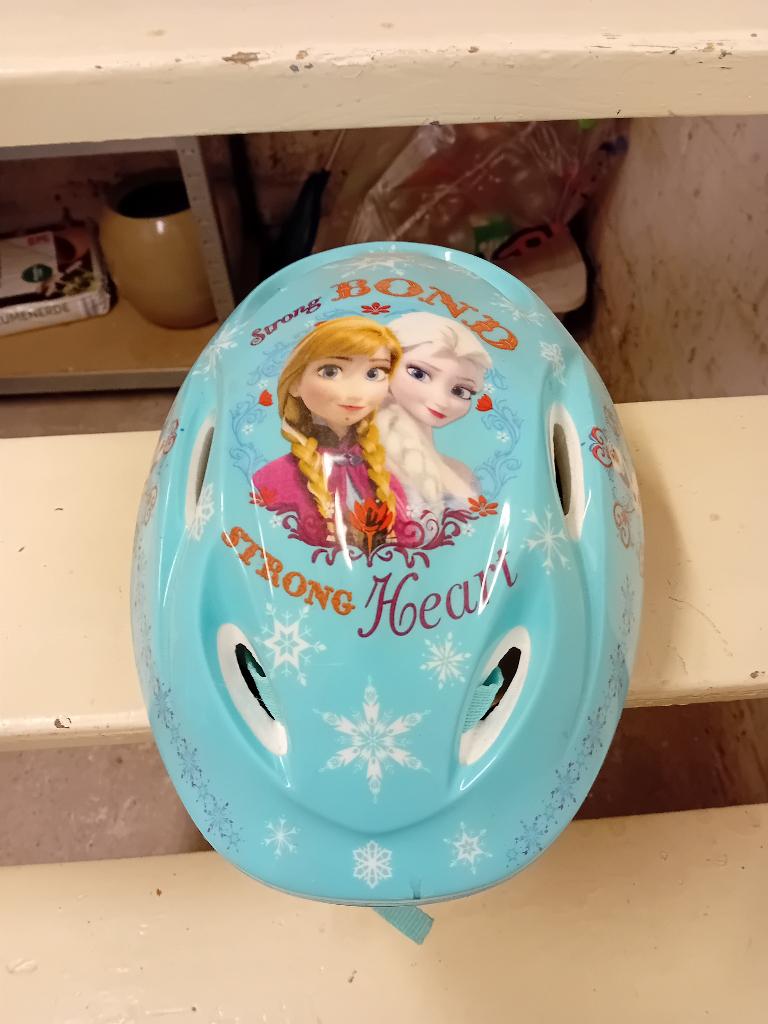 Frozen fietshelm te koop, Fietsen en Brommers, Ophalen of Verzenden, Nieuw, Overige maten, Jongen of Meisje