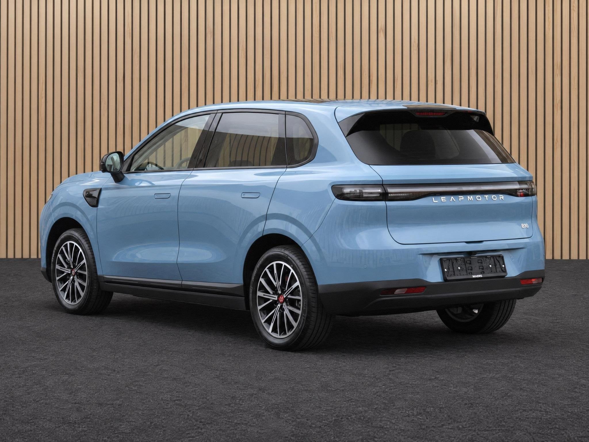 Leapmotor B10 Design ProMax 67.1 kWh VOORRAAD KORTING, 12 maanden, Achterwielaandrijving, 1820 kg, SUV of Terreinwagen