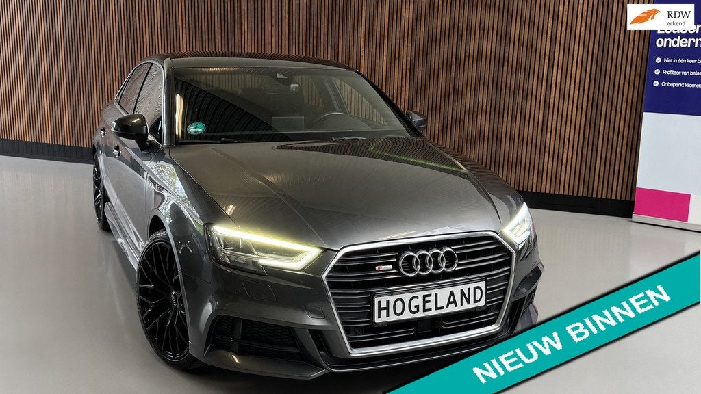 Audi A3 LIMOUSINE 1.5 TFSI 3x S-Line 150PK VIRTUAL DASH LED, Auto's, Audi, 4 cilinders, 150 pk, Leder en Stof, Origineel Nederlands