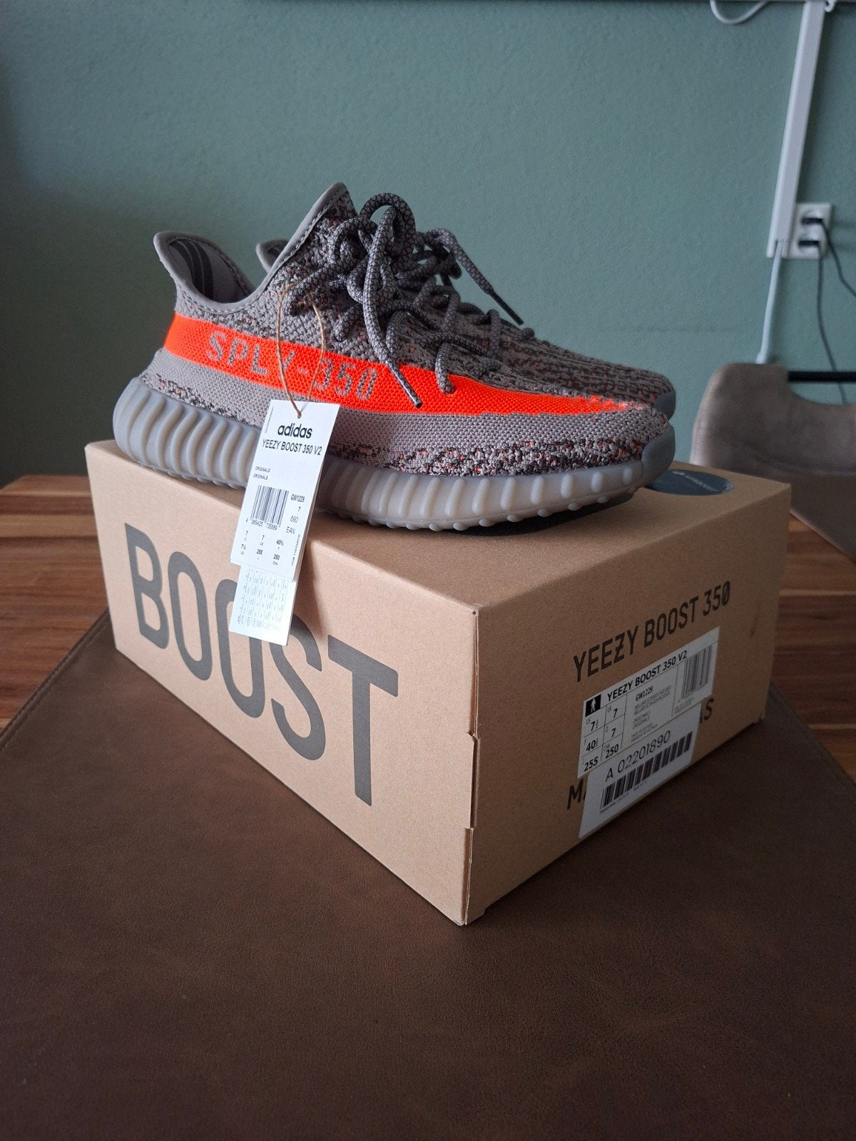 Adidas Yeezy Boost 350 V2 Beluga Reflective (40 ⅔), Ophalen, Overige kleuren, Adidas Yeezy, Sneakers of Gympen