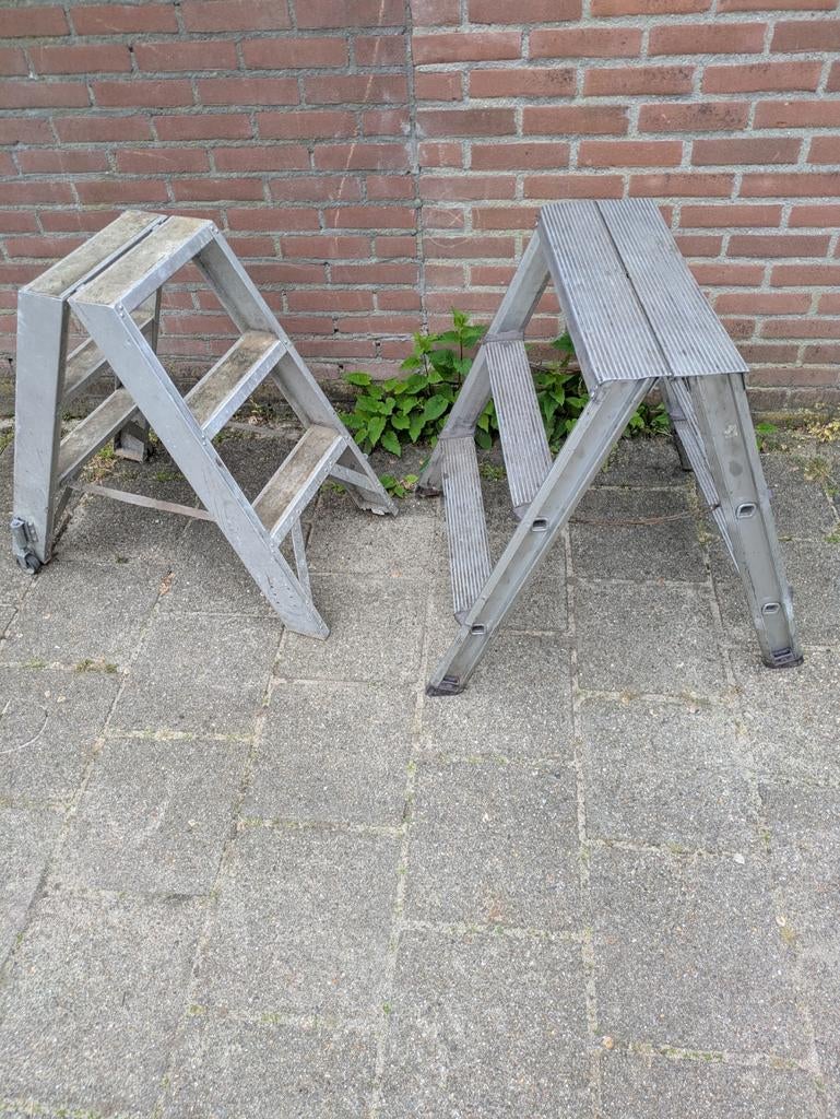 2 dubbele ladders met 3 treden, Doe-het-zelf en Verbouw, Ladders en Trappen, Ophalen, Gebruikt, Ladder, Opvouwbaar of Inschuifbaar
