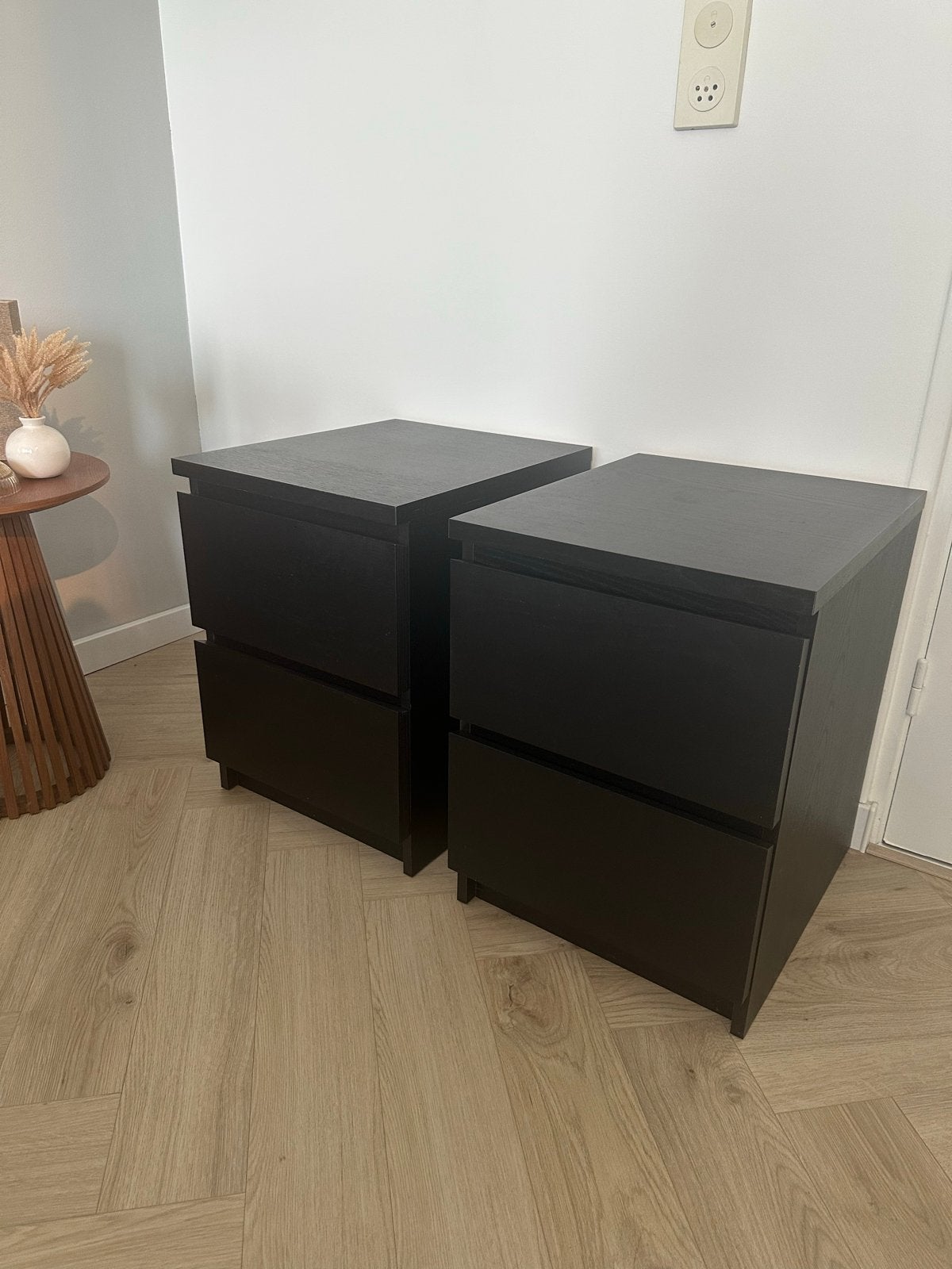 2 stuks IKEA MALM Nachtkastjes, Huis en Inrichting, Slaapkamer | Nachtkastjes, Ophalen, Gebruikt, Minder dan 45 cm, 55 tot 70 cm