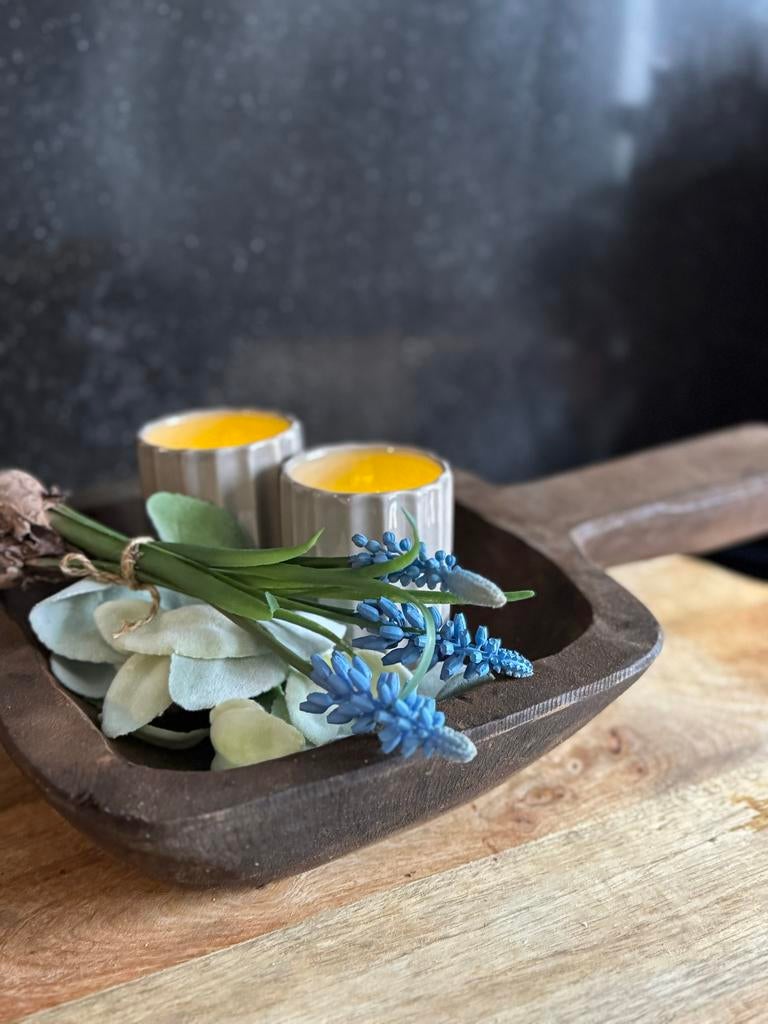 Decoratieve schaal met wacinelichtjes en bloemen, Nieuw, Ophalen of Verzenden, Grijs, Kandelaar