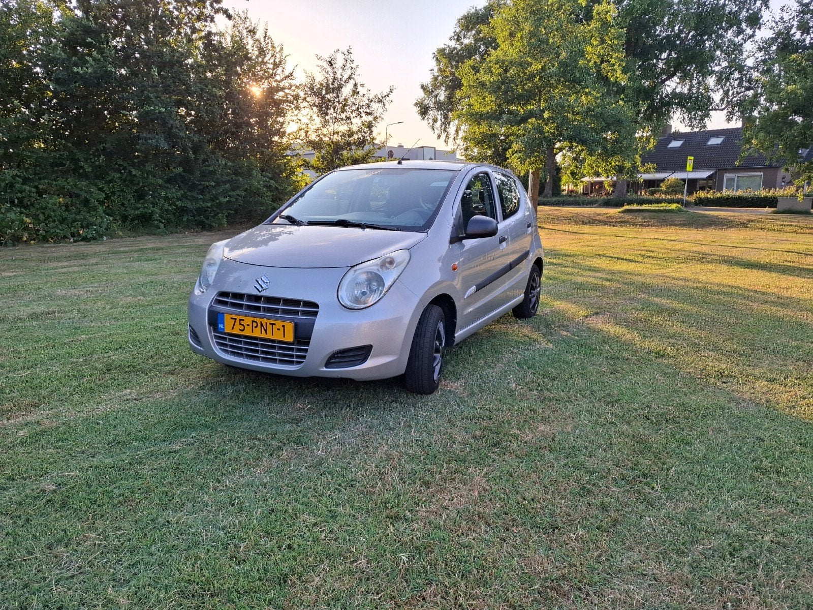 Suzuki Alto 1.0 2011 Grijs Airco, Auto's, Suzuki, Particulier, Alto, Airbags, Airconditioning, Android Auto, Apple Carplay, Bluetooth