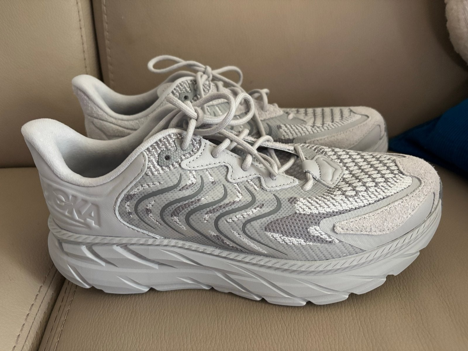 Hoka One One Clifton LS 42 3/4 Sneakers 1141550STGL grey, Overige kleuren, Nieuw, Ophalen of Verzenden, Sneakers of Gympen