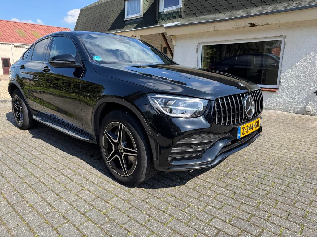 Mercedes-Benz GLC Coupé 300e 320pk AMG 4MATIC 9G-TRONIC 2020, Auto's, Automaat, 1940 kg, 4 cilinders, 2000 kg