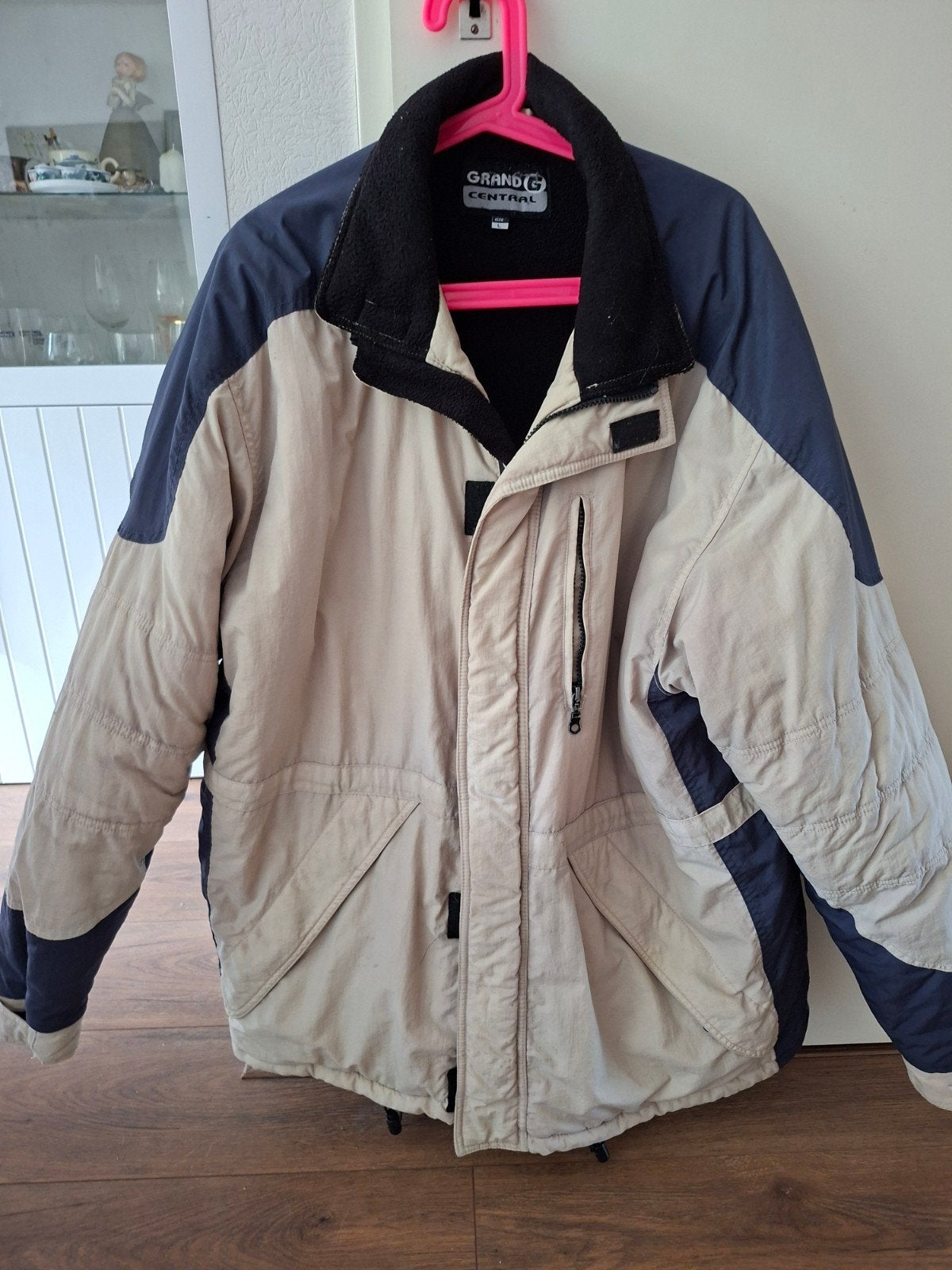Herenjack winterjas - Maat L Xl- Met verfvlekje, Kleding | Heren, Ophalen, Maat 52/54 (L), Beige, Gedragen