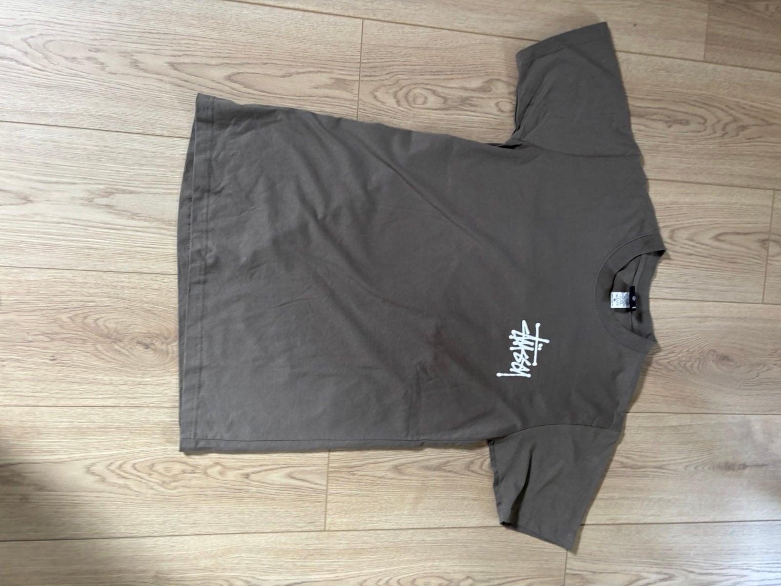 Stüssy shirt, Kleding | Heren, T-shirts, Zo goed als nieuw, Maat 48/50 (M), Groen, Ophalen of Verzenden