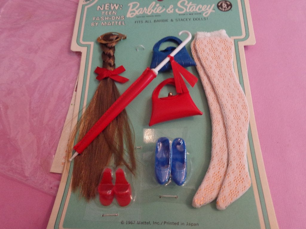 Barbie vintage Barbie Stacey accessoires op kaart, Ophalen of Verzenden, Zo goed als nieuw, Accessoires
