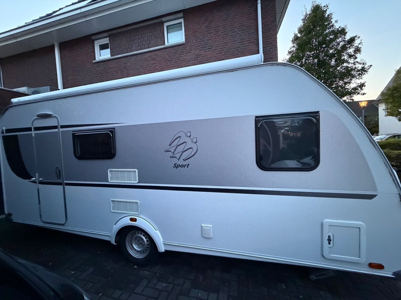 Knaus Sport 500 FDK 2017 met stapelbed, mover, voortent, Stapelbed, Treinzit, Particulier, 5 tot 6 meter