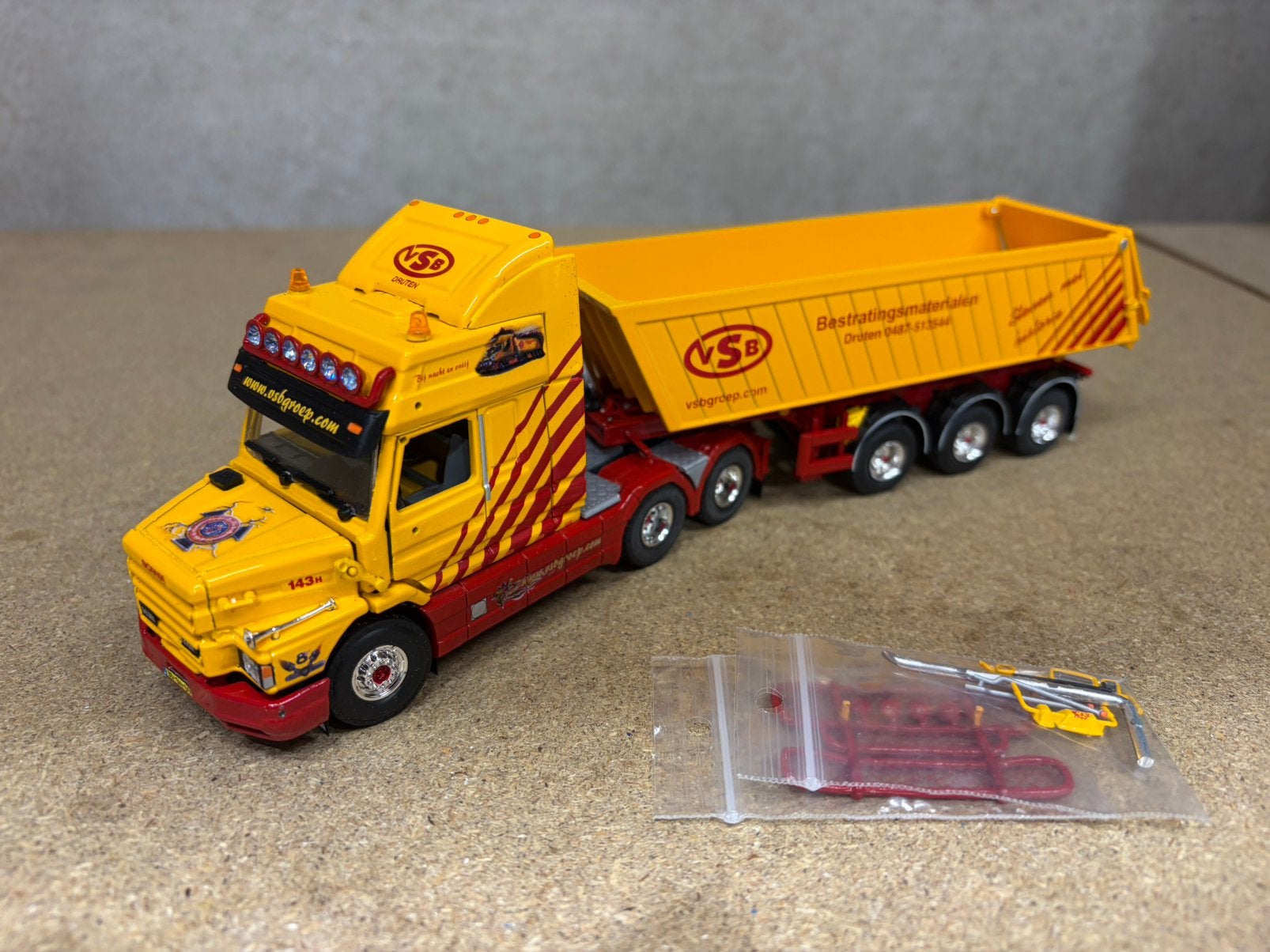 TEKNO SCANIA 143M TORPEDO VSB KIEPER, Ophalen of Verzenden, Zo goed als nieuw, Bus of Vrachtwagen, Tekno