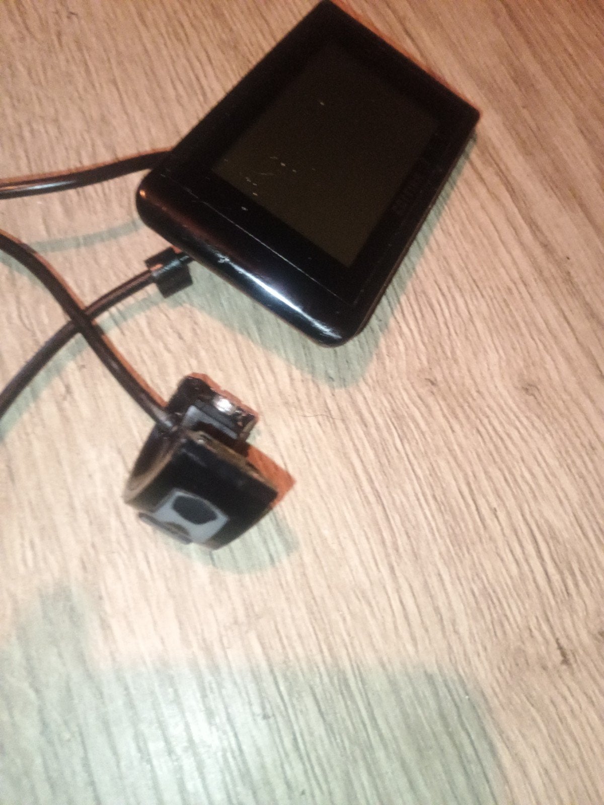 Cortina fietscomputer met snelheidssensor, Fietsen en Brommers, Fietsaccessoires | Fietscomputers, Zo goed als nieuw, Cadanssensor