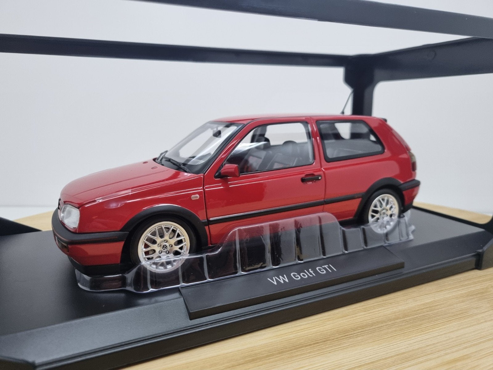 Norev Volkswagen Golf 3 GTI 20 Jahre Edition 1:18 Flash-Red, Auto, Verzenden, Nieuw, Norev