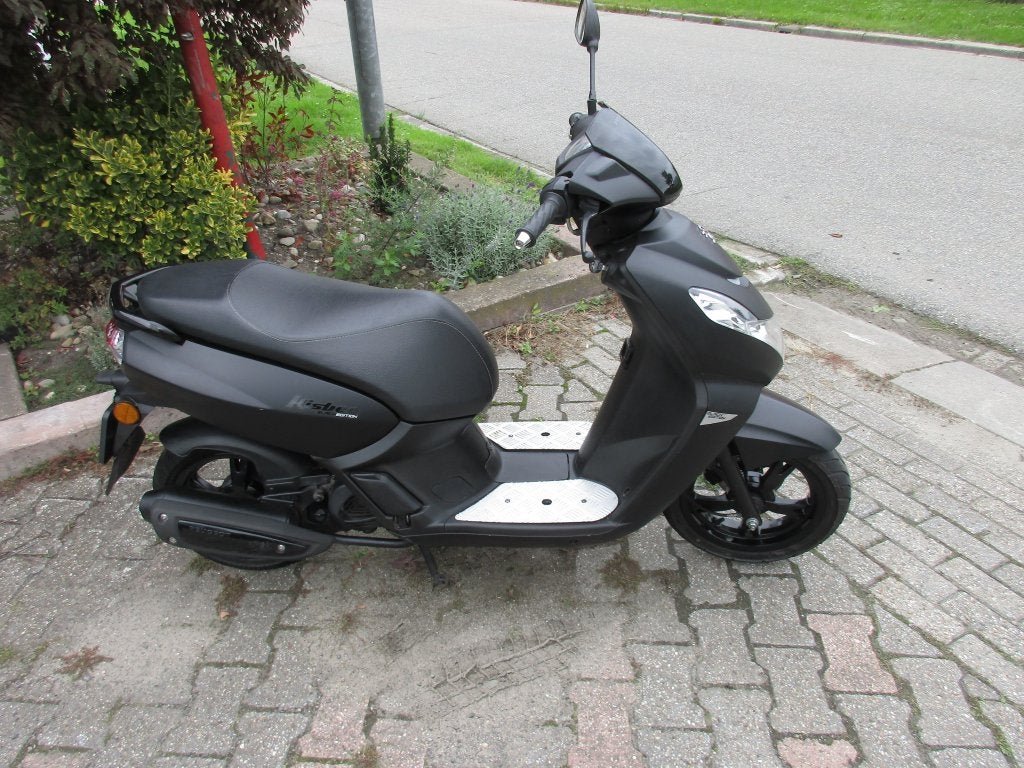 Peugeot kisbee RS Brom  50 i  45 km, Gebruikt, Overige modellen, Maximaal 45 km/u, Onbekend