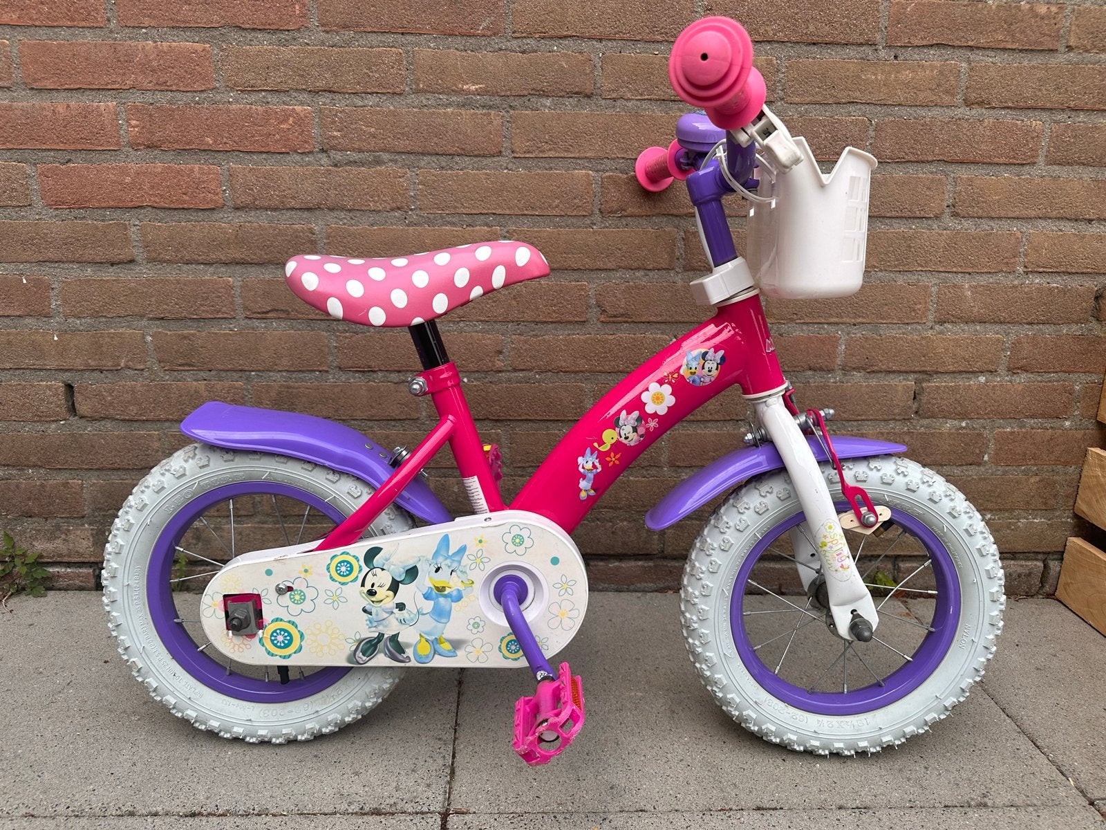 Minnie Mouse kinderfiets meisje 12 inch, Fietsen en Brommers, Fietsen | Kinderfietsjes, Gebruikt, Minder dan 16 inch, Zijwieltjes