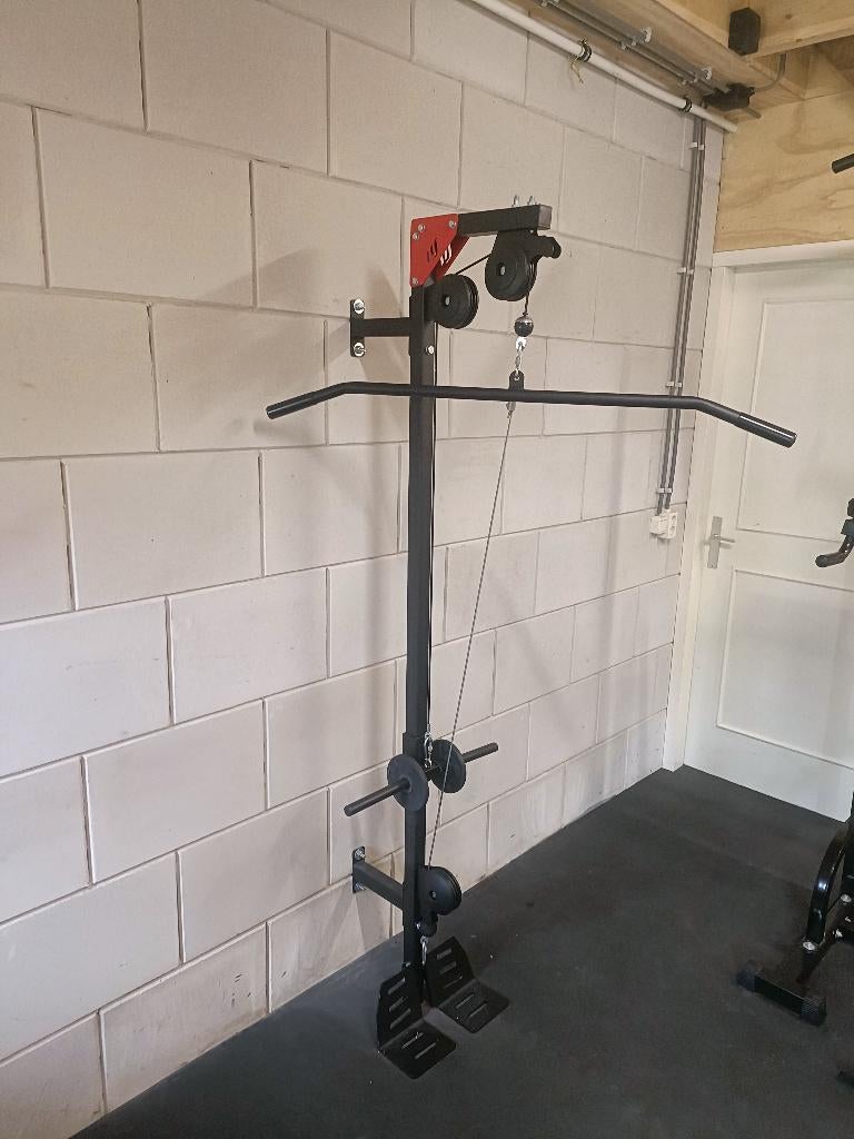 Lat pulley wandmontage, Ophalen, Krachtstation, Zo goed als nieuw, Metaal