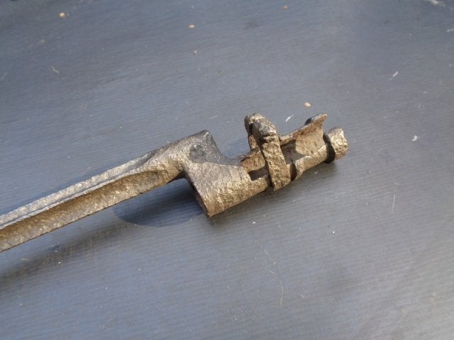 WO 2 bodemvondst , Mosin Nagant bajonet, Ophalen of Verzenden, Landmacht, Overige gebieden, Mes of Dolk