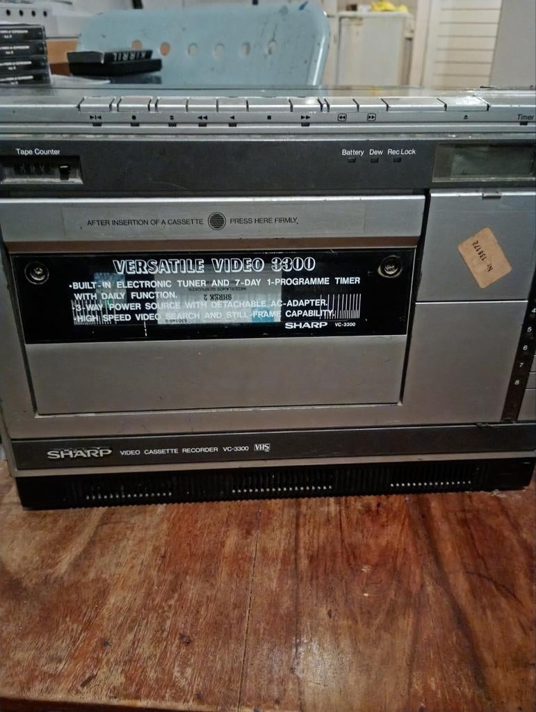 Sharp VC-3300 VHS Video Cassette Recorder, Audio, Tv en Foto, Videospelers, Ophalen, Gebruikt, VHS-speler of -recorder