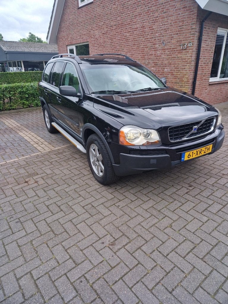 Volvo XC90 2.5 T Geartronic 2004 Zwart, Bedrijf, Vierwielaandrijving, 2250 kg, SUV of Terreinwagen