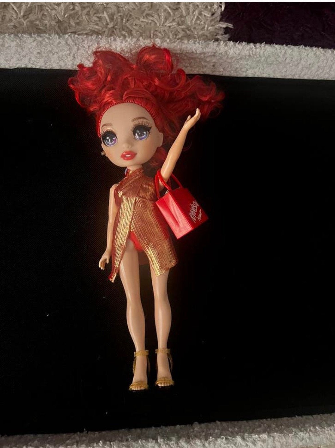 Rainbow High Swim & Style - Ruby (Red) - 28 cm Pop, Verzamelen, Poppen, Ophalen of Verzenden, Zo goed als nieuw, Pop