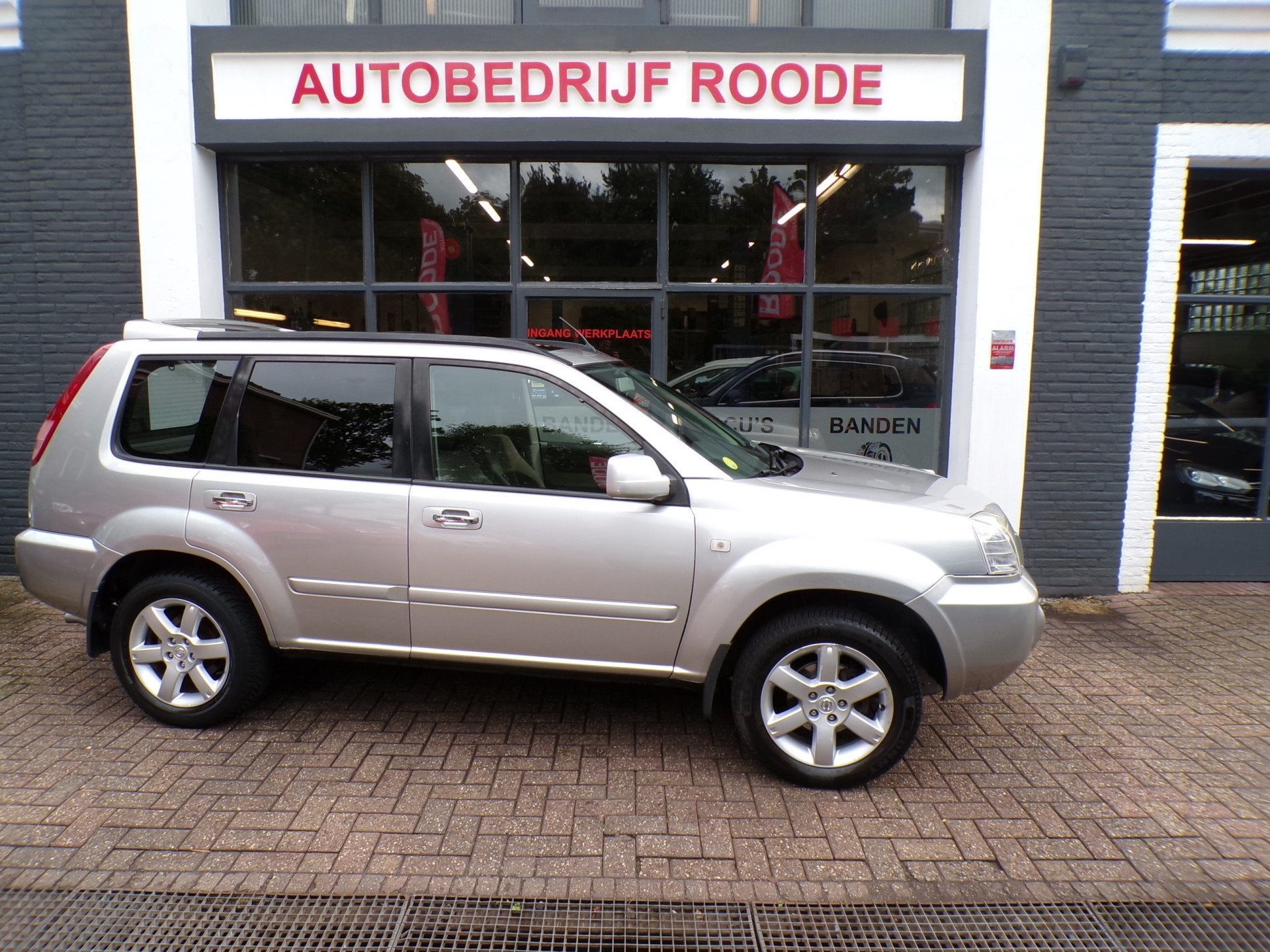 Nissan X-Trail 2.5 Automaat Columbia GLAZEN DAK,TOP STAAT!, Auto's, Automaat, 1350 kg, Gebruikt, 4 cilinders
