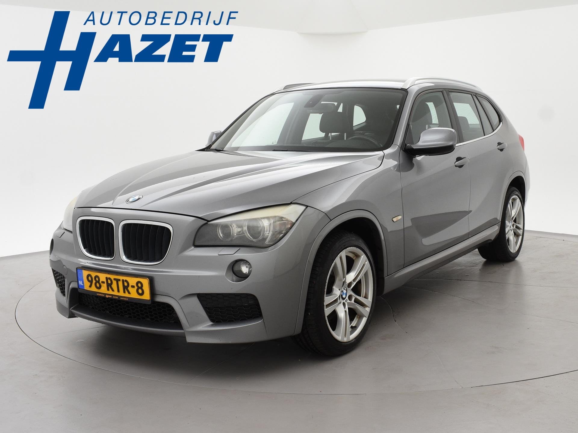 BMW X1 sDrive18i AUT. M-SPORT + LEDER SPORTINTERIEUR | HARMA, Euro 5, Achterwielaandrijving, Zwart, 4 cilinders