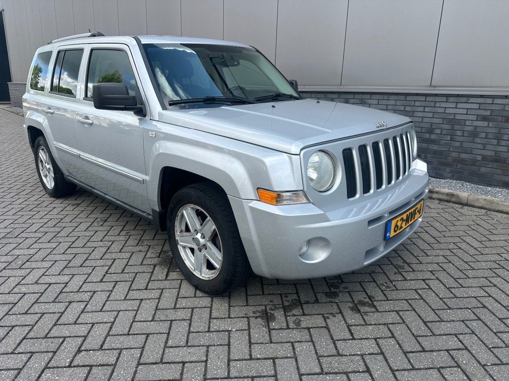 Jeep PATRIOT 2.4 Limited Liberty, Auto's, Jeep, Automaat, Euro 5, 450 kg, Gebruikt