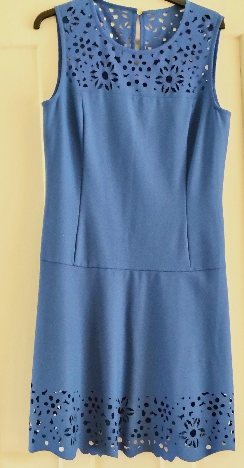 Caroline Biss blauwe jurk met uitgesneden details, Maat 38/40 (M), Blauw, Ophalen of Verzenden, Zo goed als nieuw