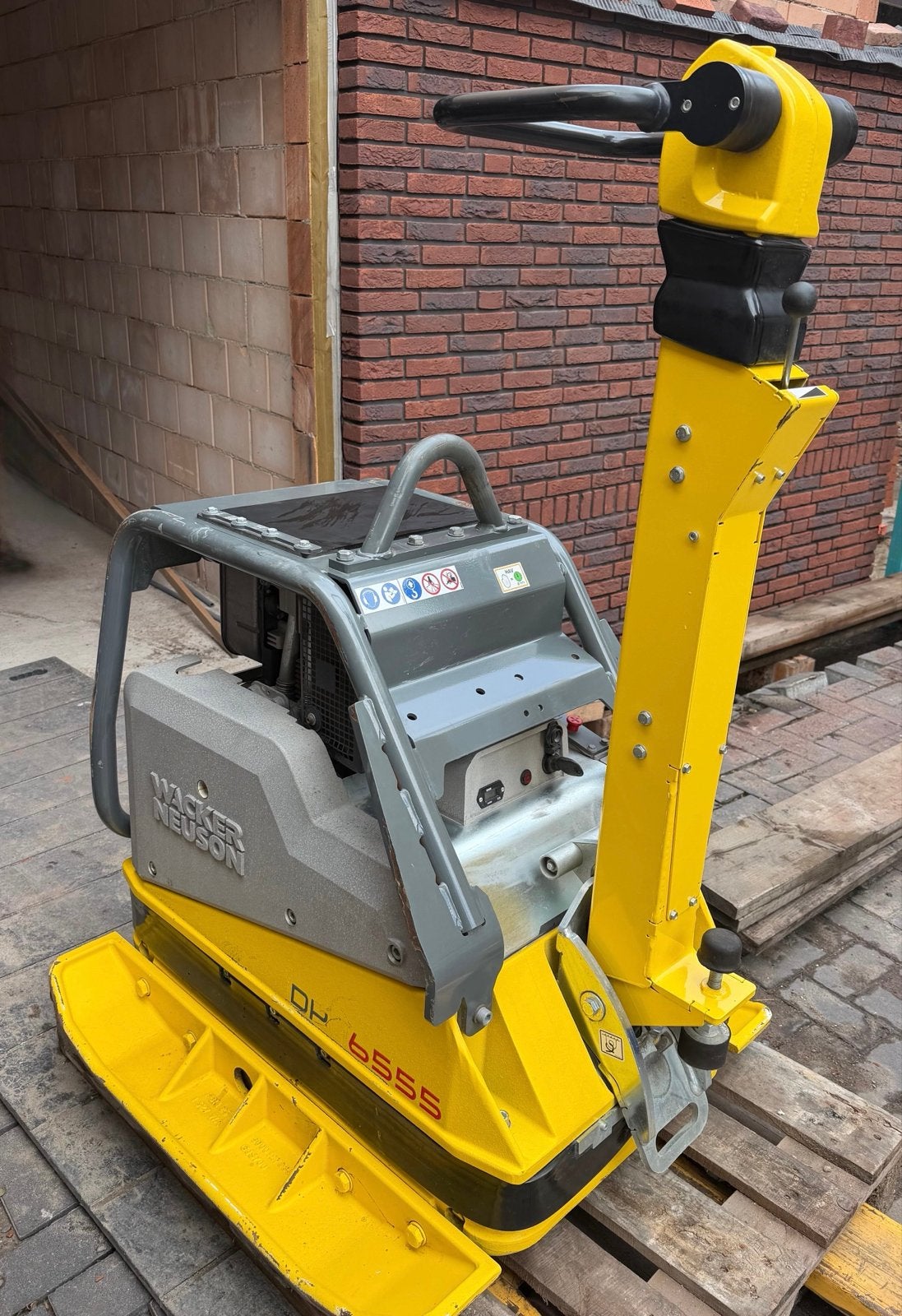 Wacker Neuson DPU 6555 Hehap Trilplaat z.g.a.n., Ophalen