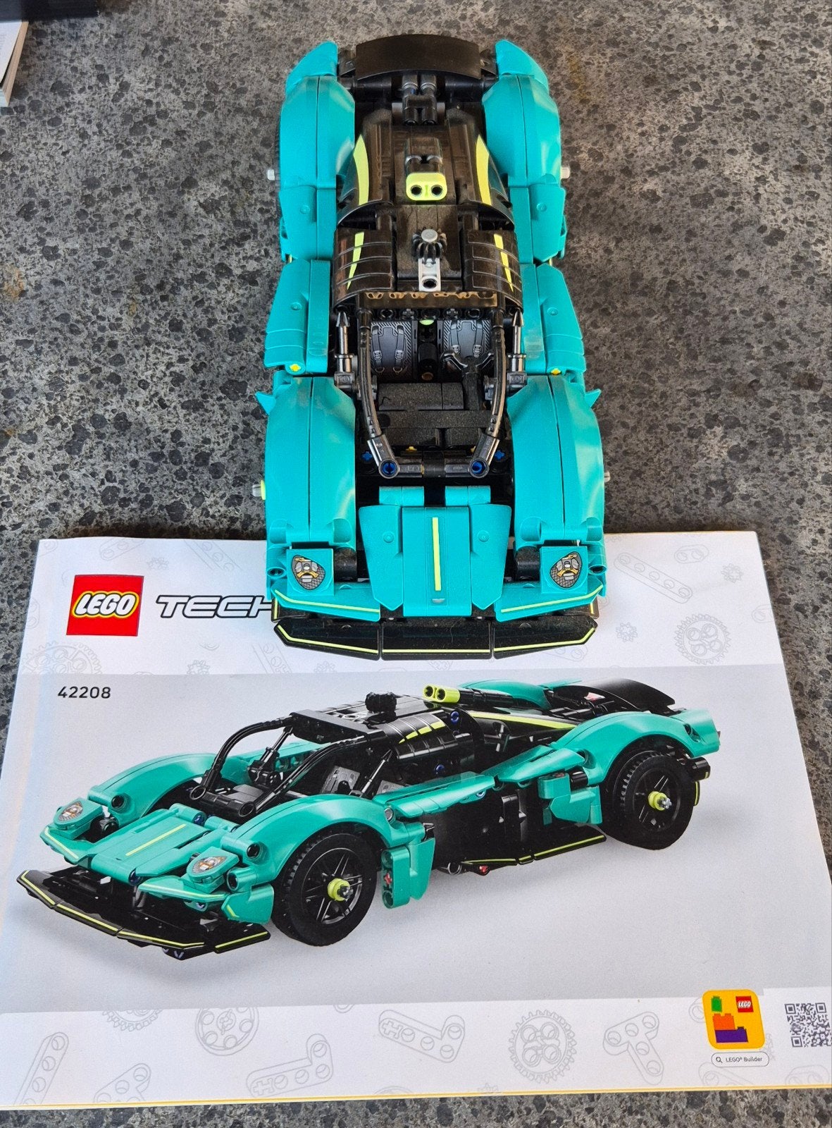 Lego Technic 42208 Aston Martin Valkyrie AMR Pro, Lego, Inclusief instructies, Ophalen of Verzenden, Zo goed als nieuw