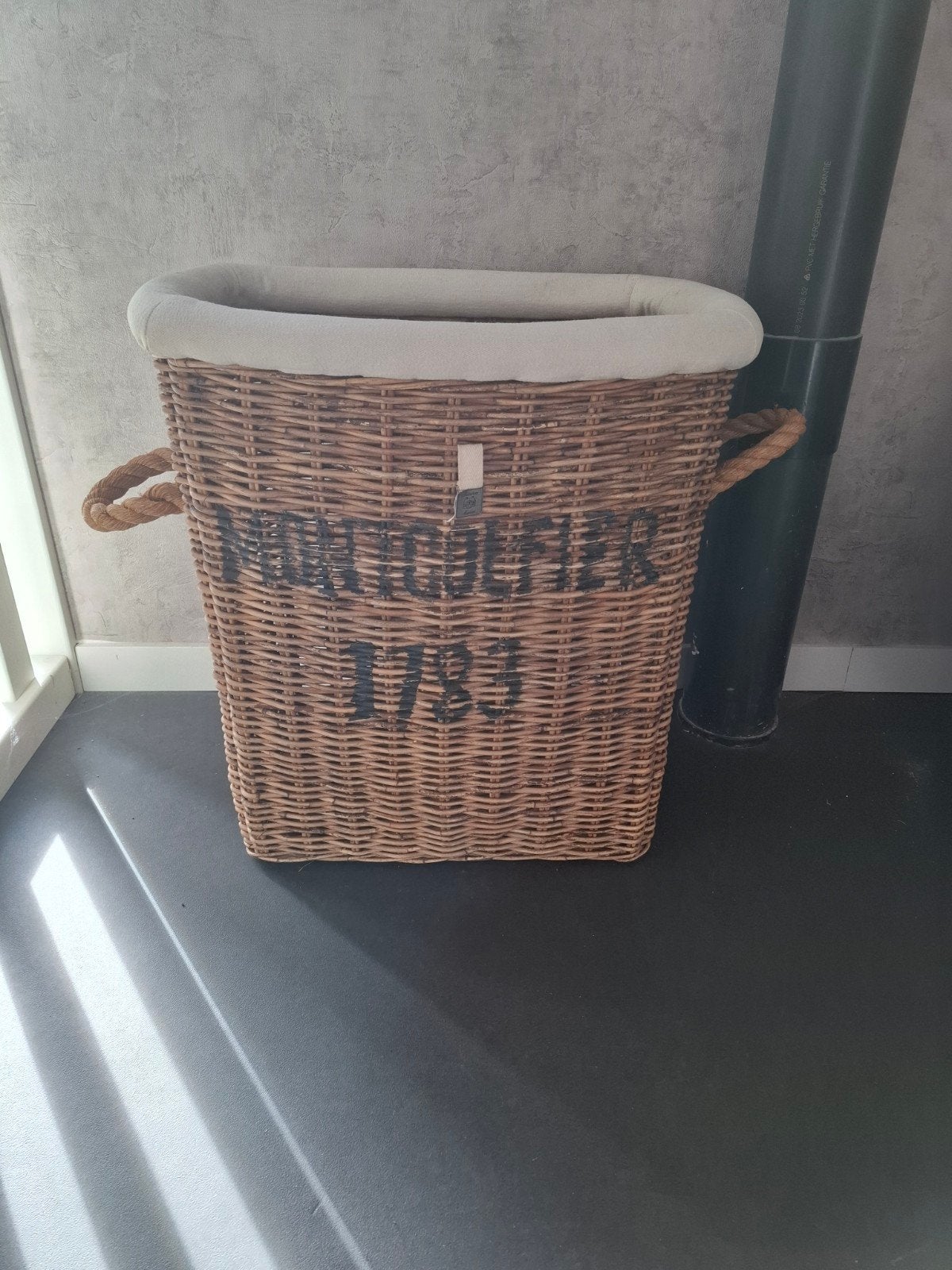 Riviera maison Montgolfier 1783 mand., Ophalen, Zo goed als nieuw, Rond, Riet