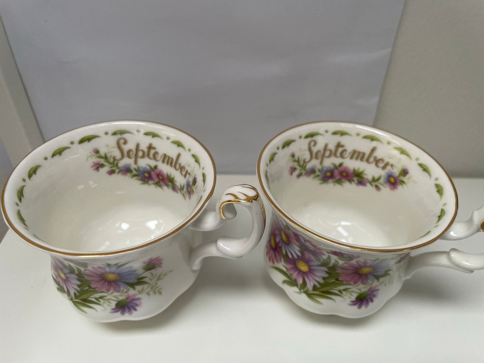 Royal Albert Bone China Michaelmas Daisy Servies, Gebruikt, Ophalen of Verzenden, Overige stijlen, Kop(pen) en/of Schotel(s)