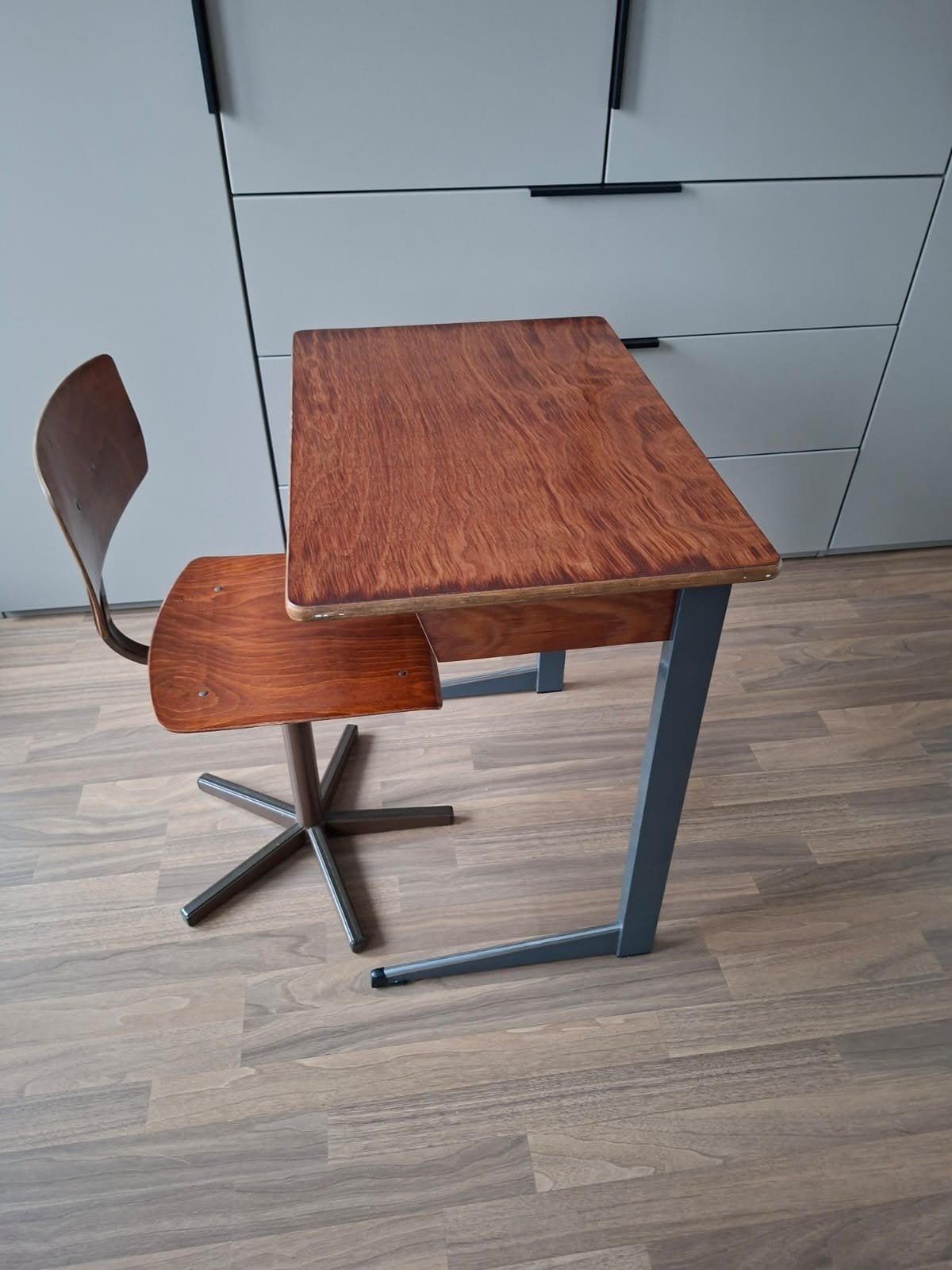 Vintage Schoolbureau met Stoel - Hout en Metaal, Ophalen, Gebruikt, Schoolbureau, Hout