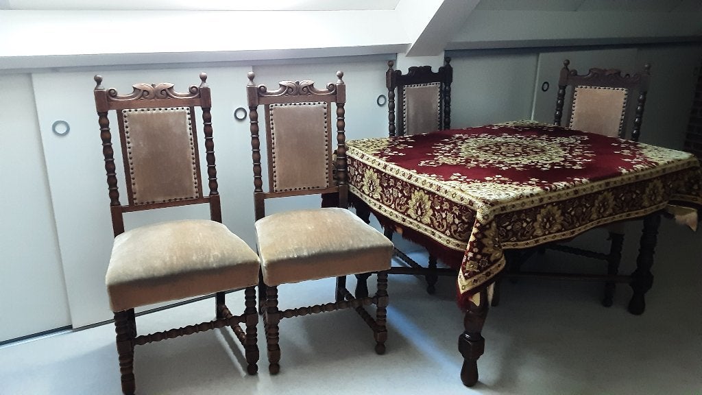 Antieke tafel met 4 stoelen, Antiek en Kunst, Ophalen