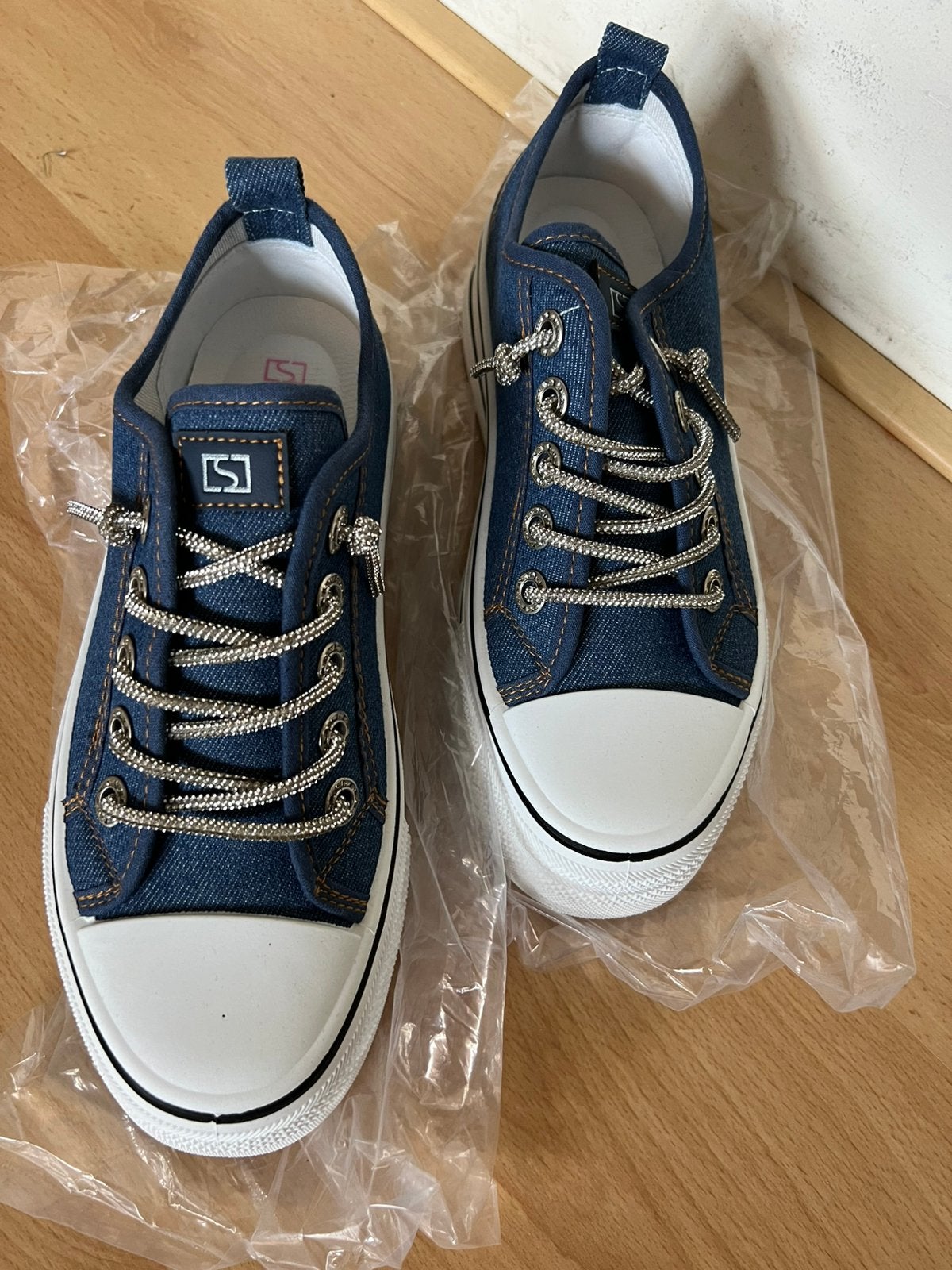Dames meisjes schoenen met hoge zool (nieuw), Blauw, Nieuw, Ophalen of Verzenden, Sneakers of Gympen