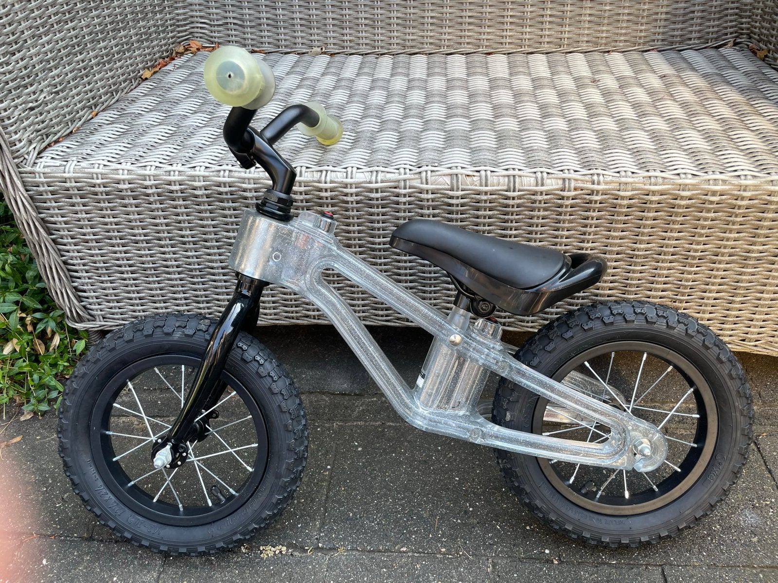 Phantom Frames loopfiets met LED verlichting, Ophalen, Zo goed als nieuw, Minder dan 16 inch