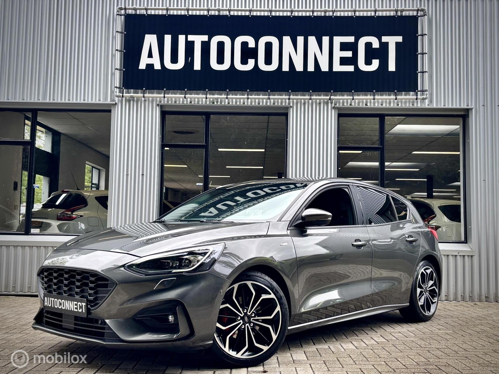 Ford Focus 1.5 EcoBoost ST Line. CAMERA, NAVI, HUD, STUUR&ST, Auto's, 1304 kg, 151 pk, Bedrijf, 3 cilinders