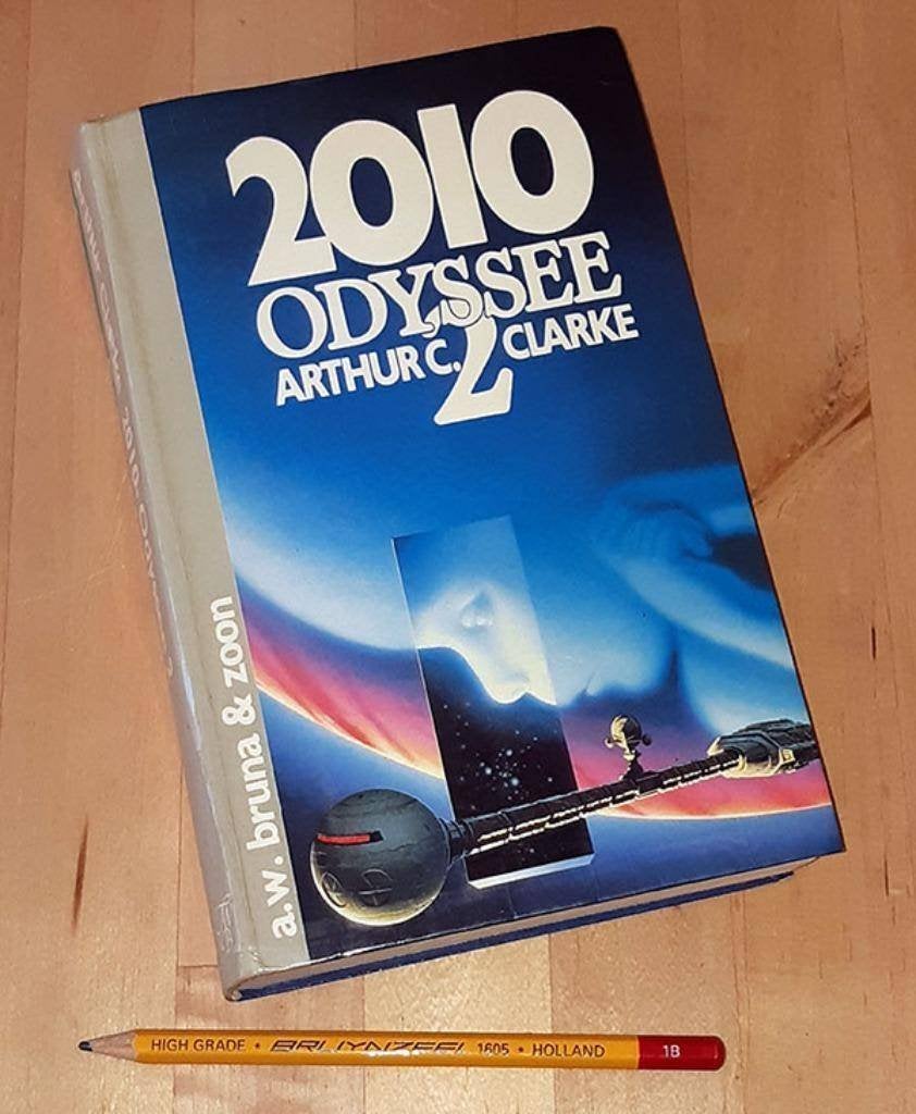 2010 Odyssee 2. Arthur C. Clarke. Sciencefiction, Boeken, Ophalen of Verzenden, Gelezen, Sir Arthur Charles Clarke