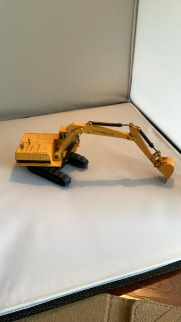 cat rupskraan 225 Joal 1:50, Hobby en Vrije tijd, Modelauto's | 1:50, Ophalen of Verzenden, Gebruikt, Hijskraan, Tractor of Landbouw