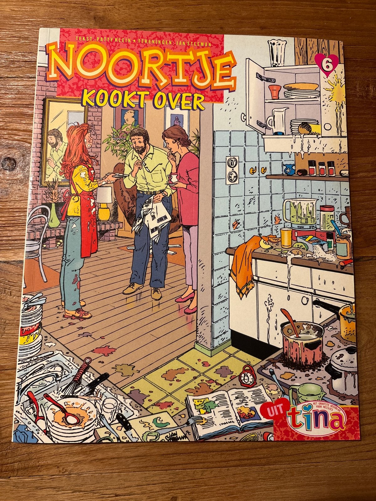 Noortje Kookt Over - Stripboek uit Tina, nr. 6, Eén stripboek, Ophalen of Verzenden, Gelezen