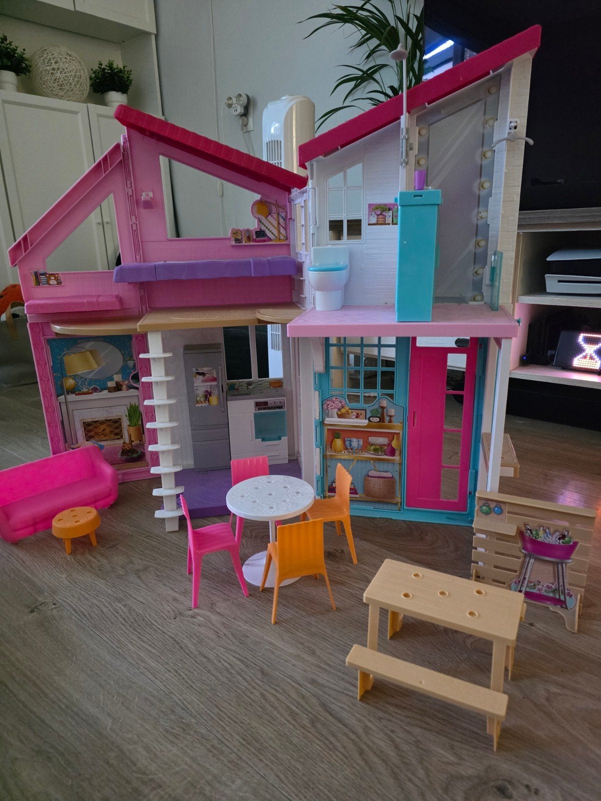 Barbie Droomhuis met Accessoires, Ophalen, Zo goed als nieuw, Toebehoren