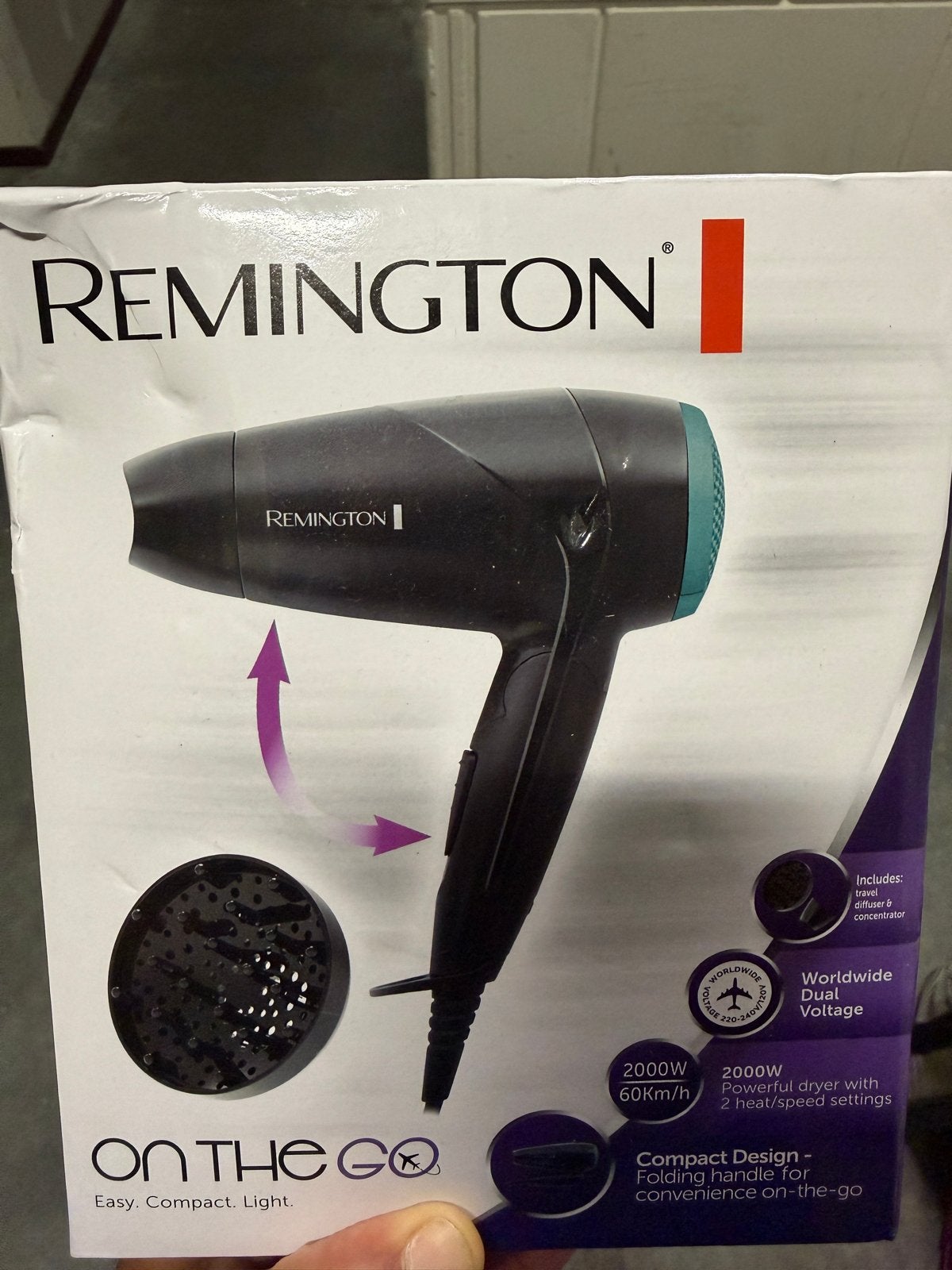 Remington D1500 Compacte Föhn - 2000W, Wereldwijd Voltage, Ophalen of Verzenden, Gebruikt, Haarverzorging