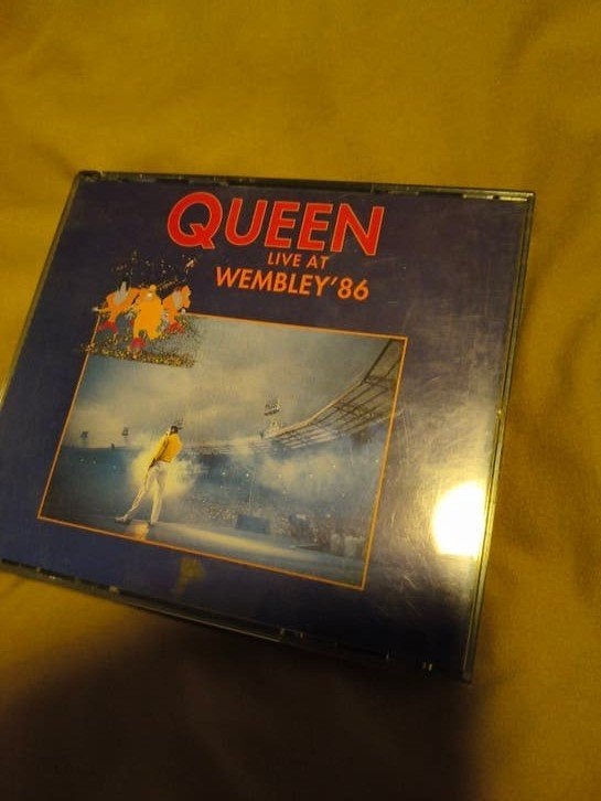 Queen - Live At Wembley '86 (CD), Ophalen of Verzenden, Zo goed als nieuw, Live-album, Inclusief boekje