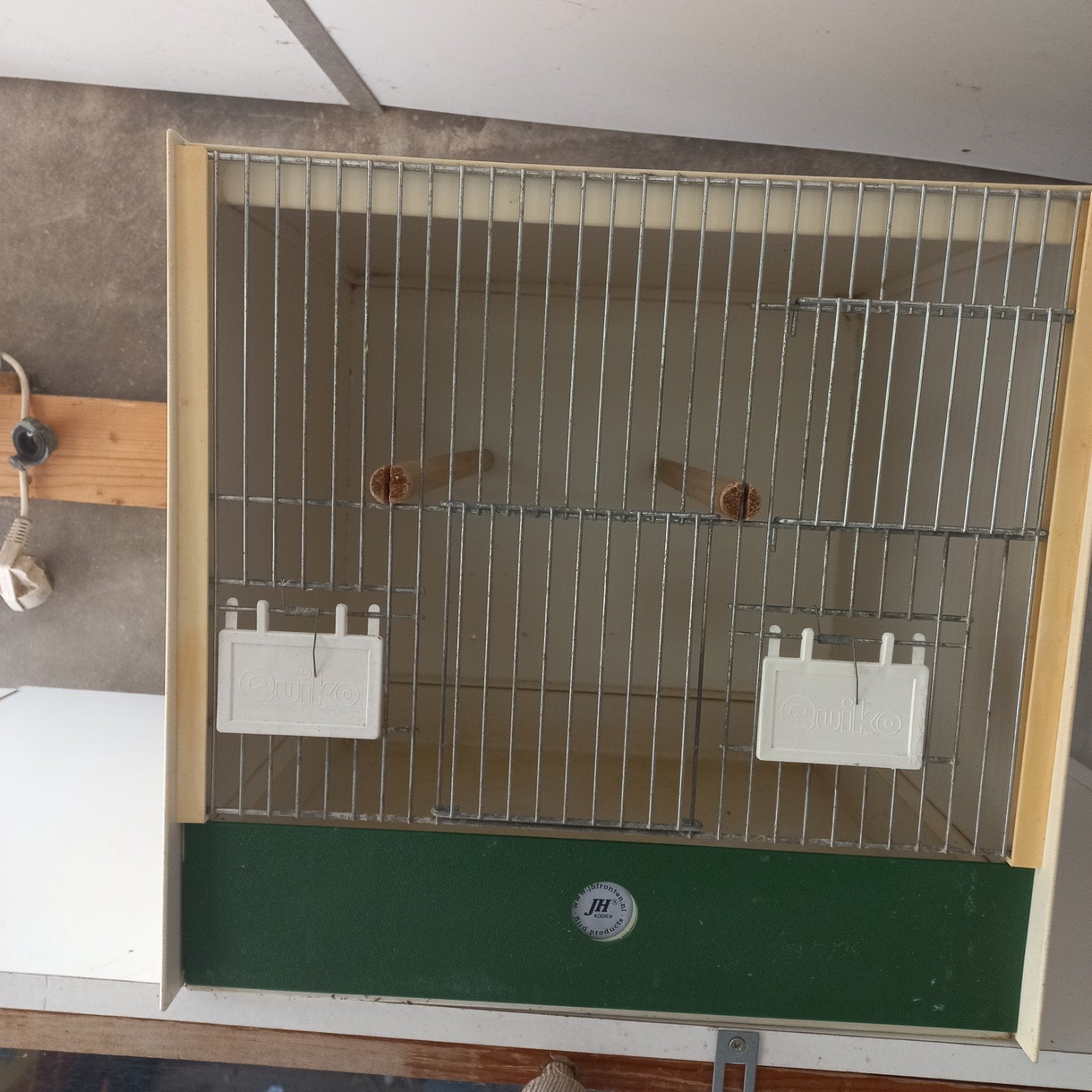 te koop 1broedkooi, 10,euro, Ophalen of Verzenden, Hout, Vogelkooi