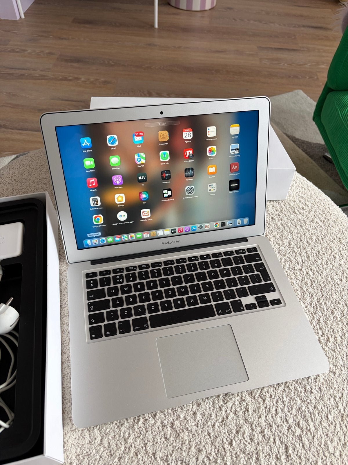 MacBook Air 13 inch - Echt Zo goed als nieuw, 256 GB, Qwerty, 8 GB, 13 inch