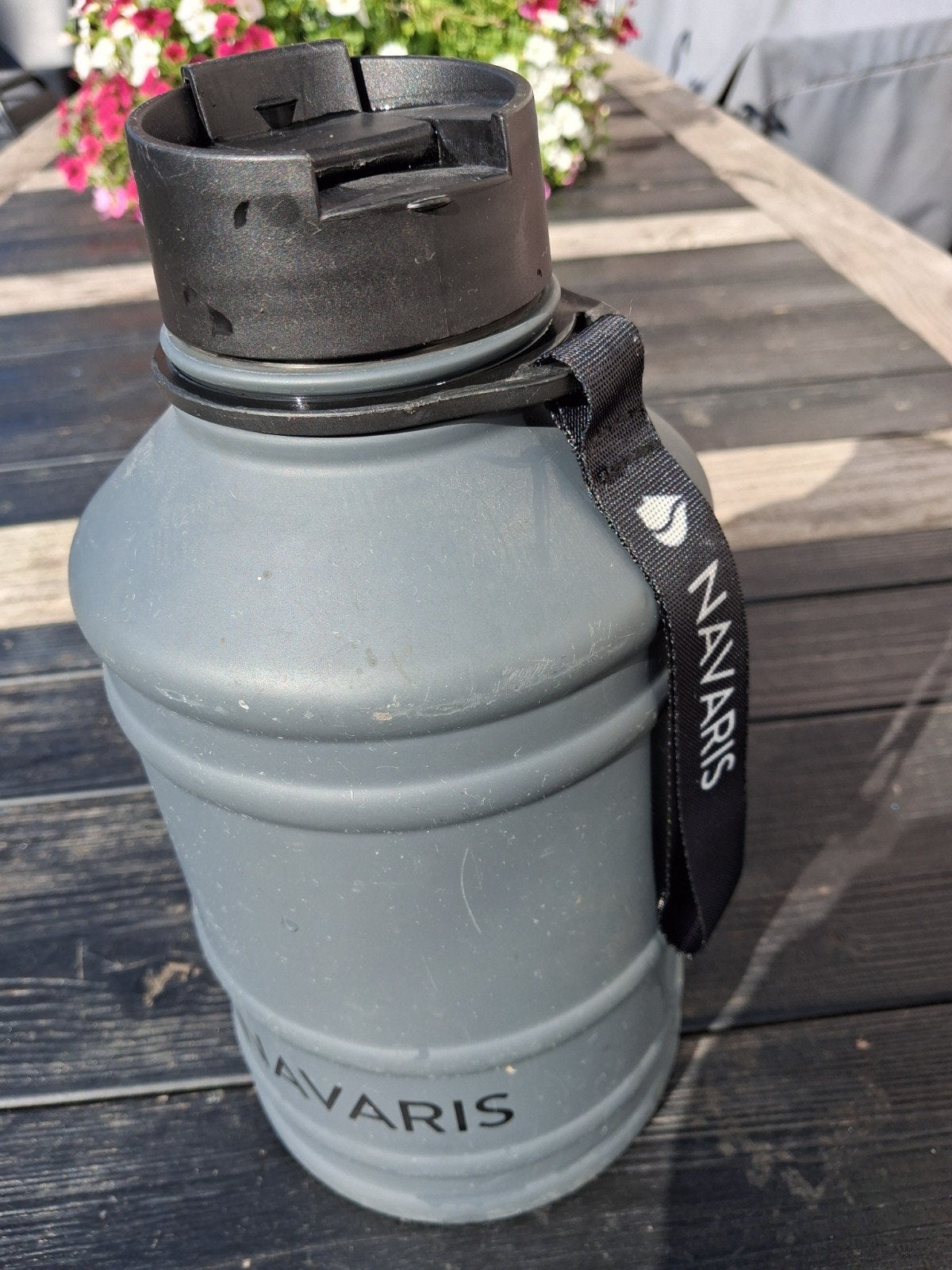 Navaris Waterfles / bidon - Grote Drinkfles met Handvat, Ophalen of Verzenden, Gebruikt