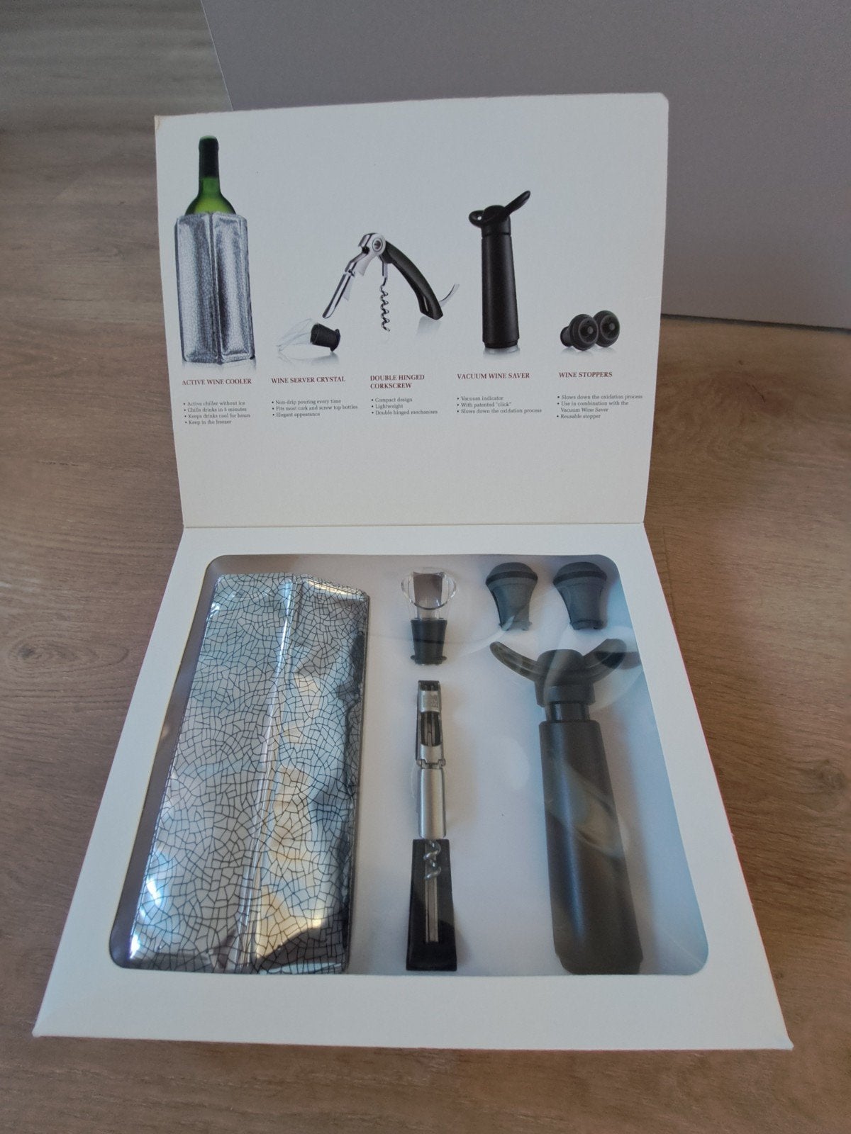 Vacu Vin Wine Essentials Set - Wijnaccessoires, Overige typen, Kunststof, Nieuw, Ophalen of Verzenden