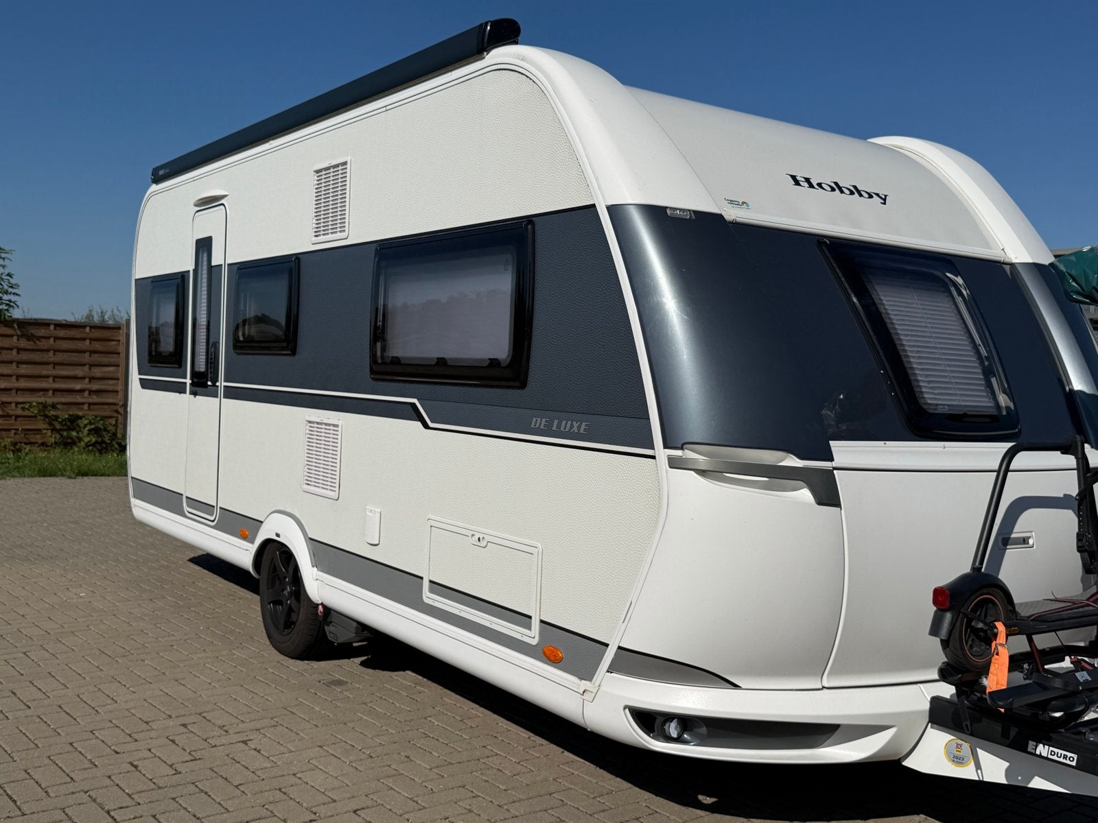 Hobby 495 UL Blackline ( als nieuw ), Caravans en Kamperen, Caravans, Rondzit, Hobby, Kachel, Particulier